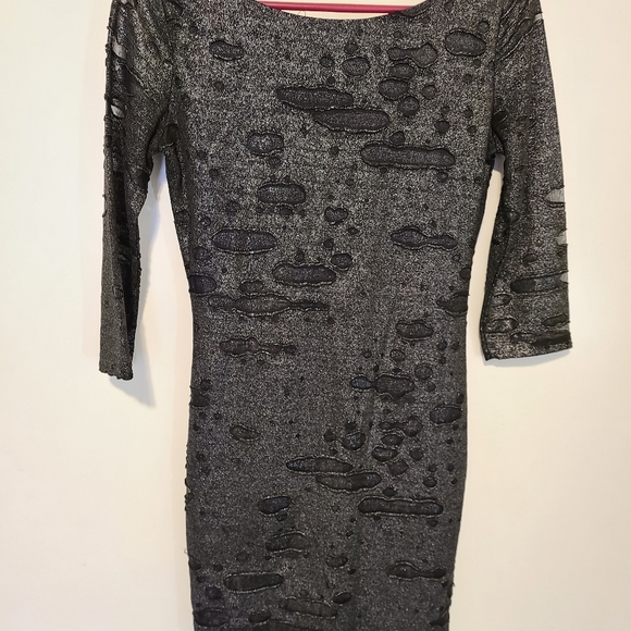 Black dress - Picture 1 of 4